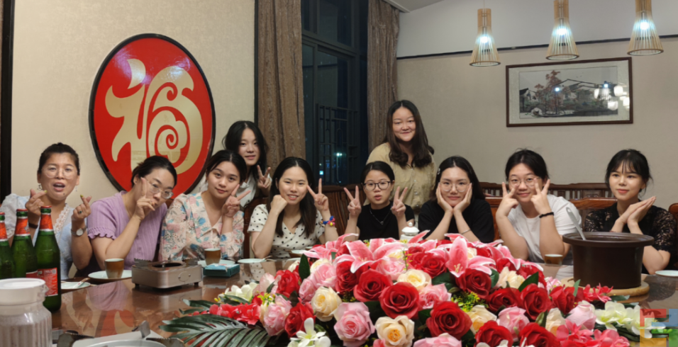 惠州E企盈中秋团建聚餐(图2) 惠州E企盈中秋团建聚餐(图2)